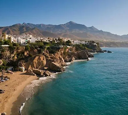 Estudio Maria De Waard Nerja Exterior photo
