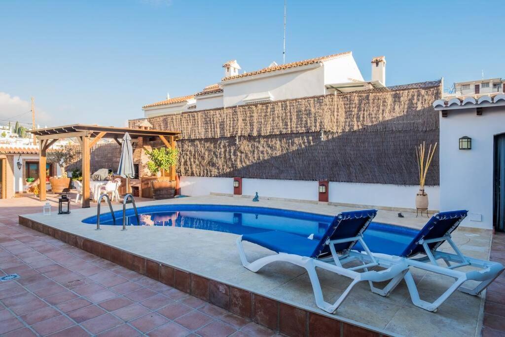 Estudio Maria De Waard Apartment Nerja